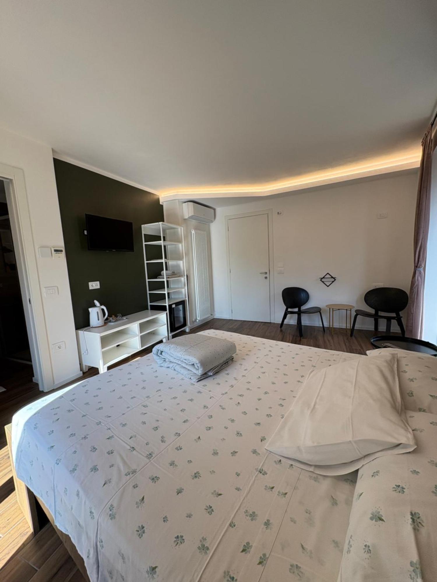 Casa Pitem Bed & Breakfast Torbole Sul Garda Rom bilde