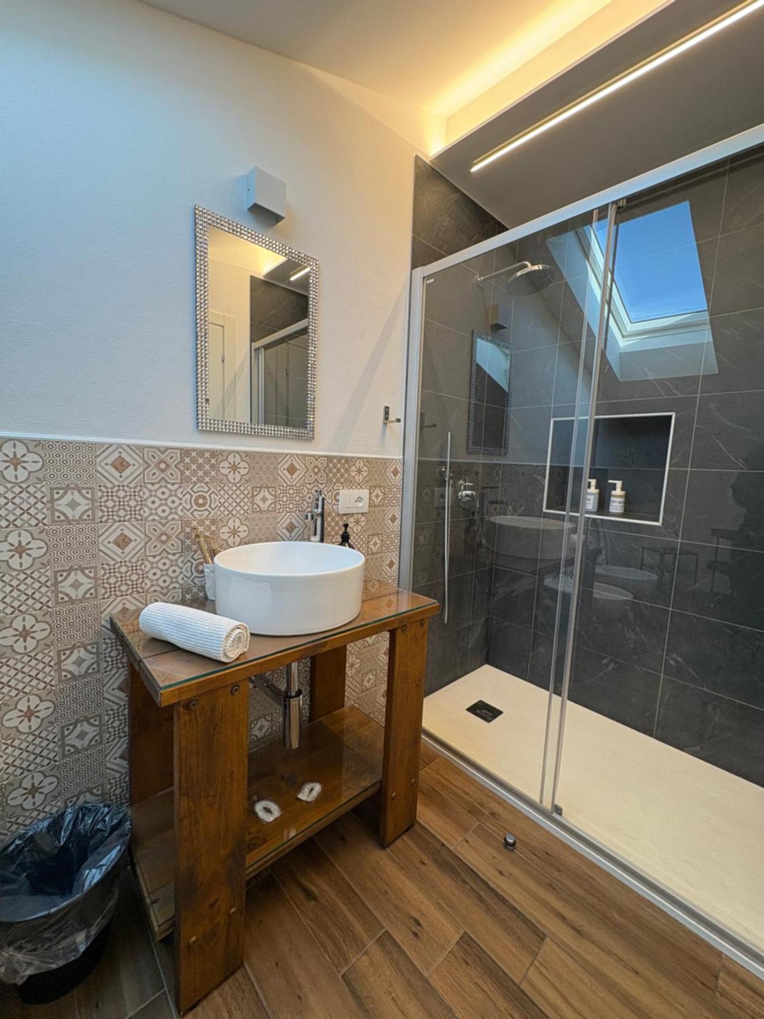 Casa Pitem Bed & Breakfast Torbole Sul Garda Rom bilde